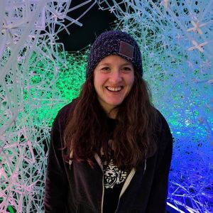 Meet your Posher, Lara